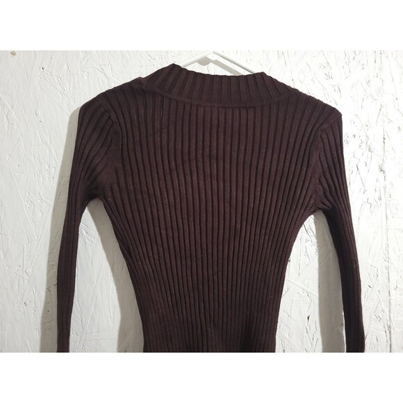 It's Our Time junior's sweater size xl (AB39) - Picture 7 of 8